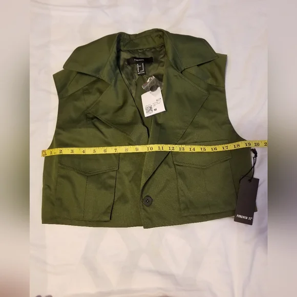 NWT Forever 21 Vest Women's Color Olive Green Size M - Picture 2 of 8